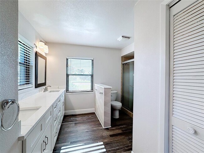 Building Photo - 1715 S Pebble Beach Blvd