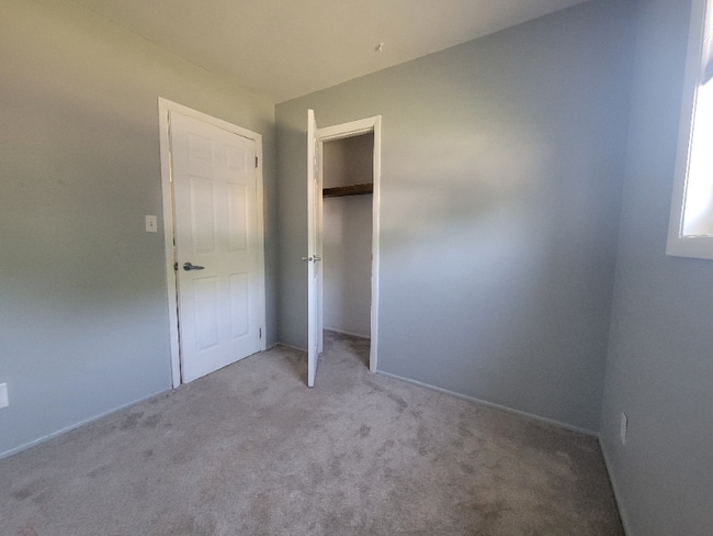 Building Photo - 1460 Ironwood Dr