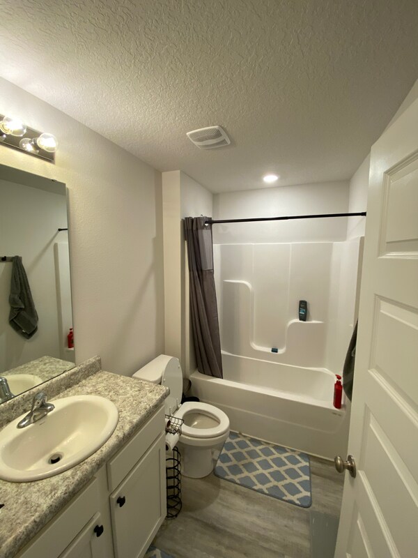 Building Photo - 4935 Red Cedar Rd