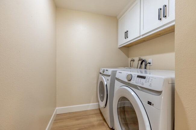 Building Photo - 2128 Presidio Ct
