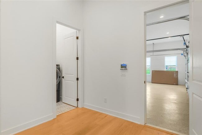 Building Photo - 15023 Pendio Dr
