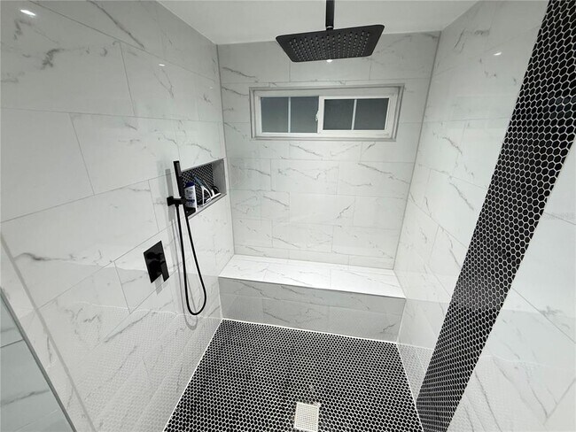 Building Photo - 128 Sandalwood Dr