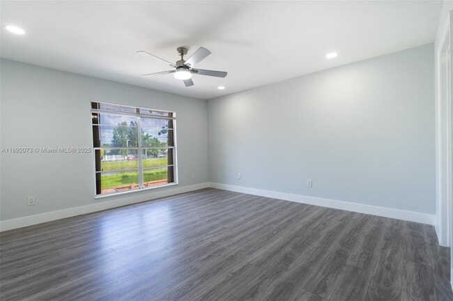 Building Photo - 6211 SW 116th Pl