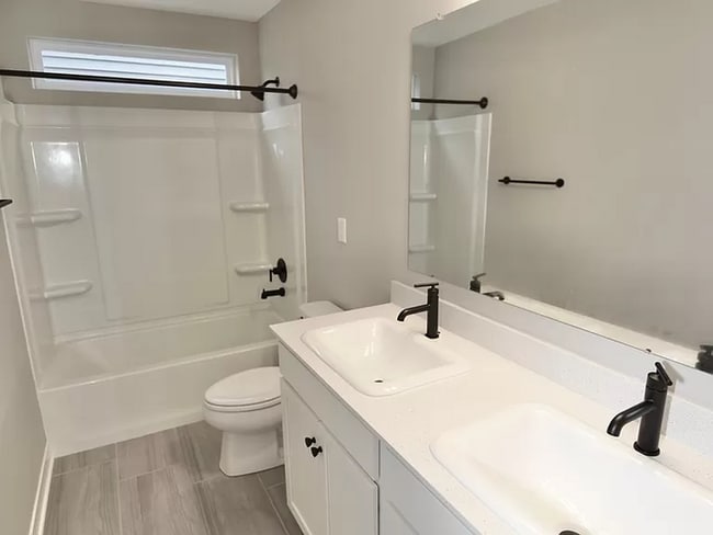 Building Photo - Charming 4 beds 3 baths in Powell!