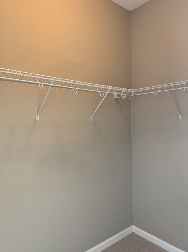 Building Photo - Single Family Home Westyn Bay