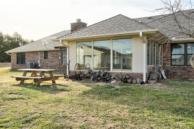 Building Photo - 7201 NW 150th St