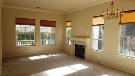 Building Photo - Lovely 3 bedroom in Creekbridge, River Cross
