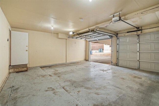 Building Photo - 2612 San Pedro St