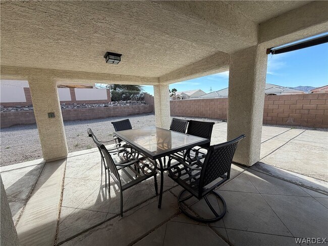 Building Photo - 2416 N Ridge Ave