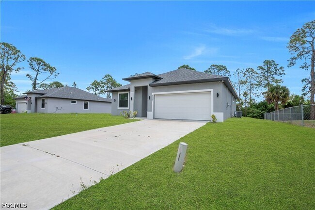 Building Photo - 6007 Kumquat Cir