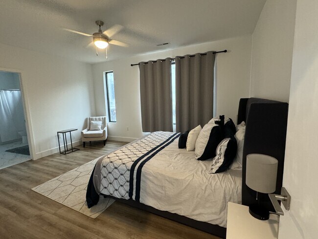 Building Photo - Available Furnished or Unfurnished
