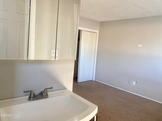 Building Photo - 8210 Marfil Dr