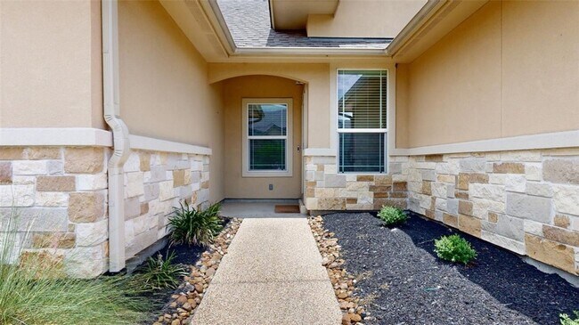 Building Photo - 3805 Silverthorne Ln