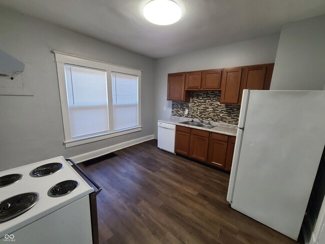 Building Photo - 4054 Byram Ave