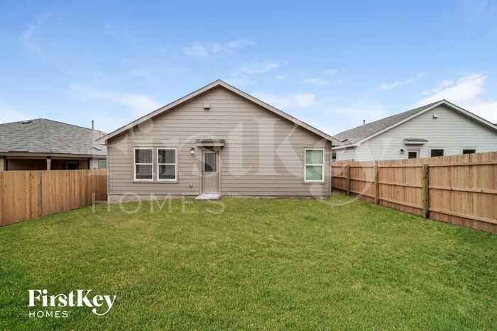 Building Photo - 13131 Rosemary Cove