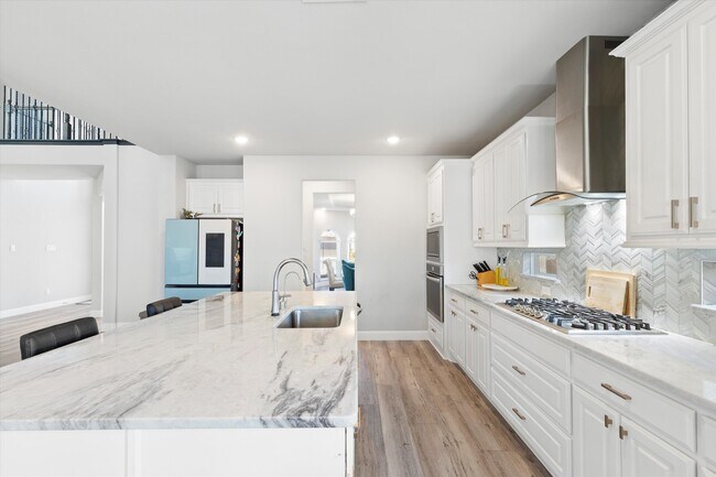 Building Photo - 1412 Summer Ln