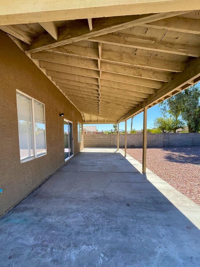 Building Photo - NEWLY RENOVATED 3BD/2BA SINGLE FAMILY HOME IN NORTH LAS VEGAS!