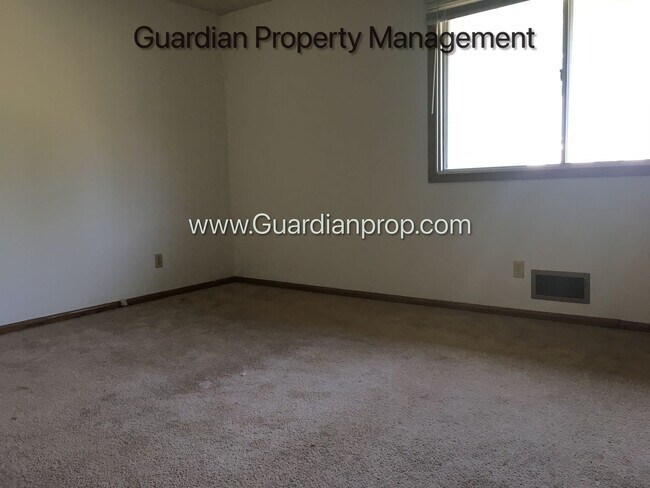 Building Photo - 2600-2604 France Ave N