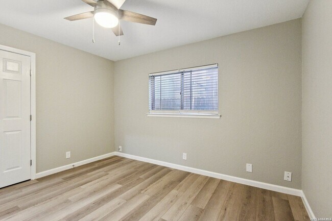 Building Photo - 11815 Broadwood St