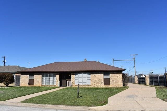 Building Photo - 8321 Oak Ct