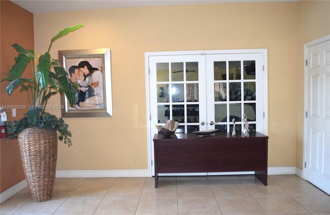 Building Photo - 5628 Rock Island Rd