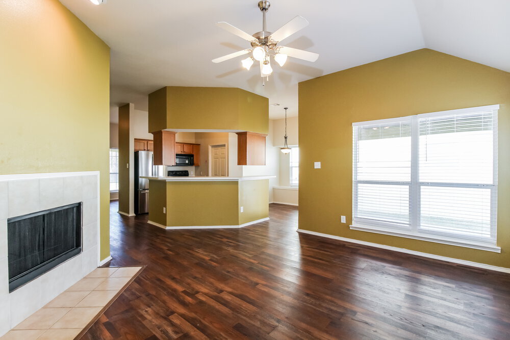 Building Photo - 109 Creekview Dr