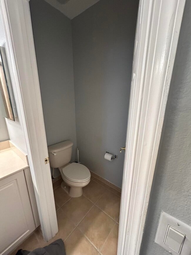 Building Photo - 2673 SW 85th Ave