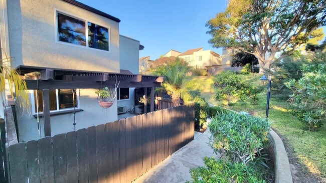 Building Photo - 9505 Easter Way