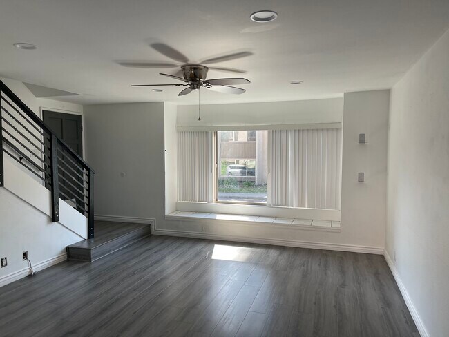 Building Photo - 1656 Tapir Cir
