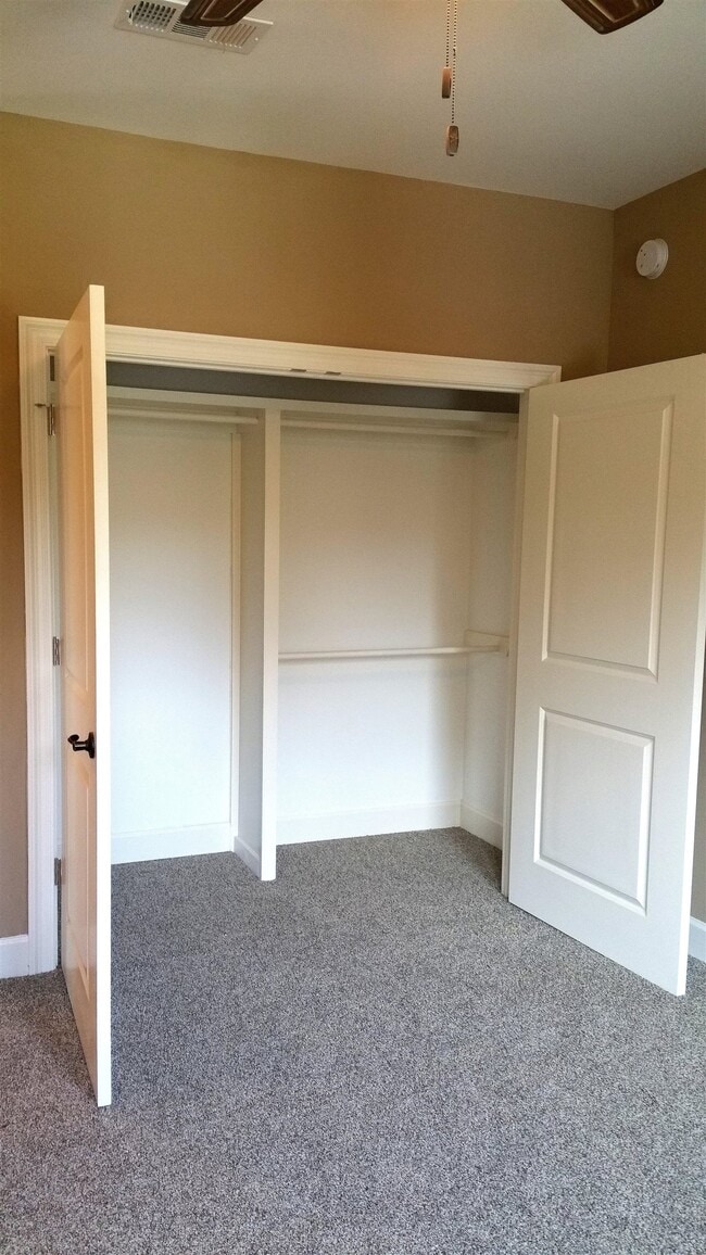 Building Photo - 1812 Ashley Hall Way