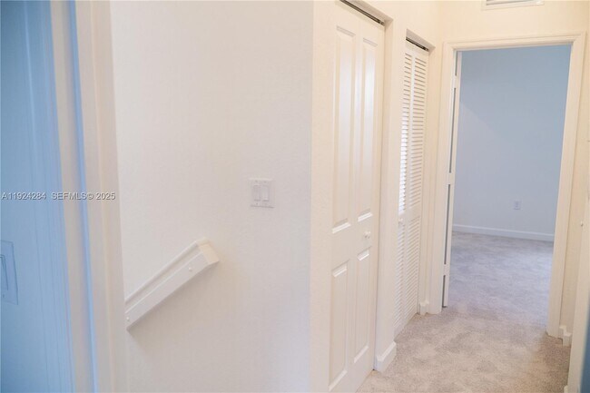 Building Photo - 27651-27155 SW 155th Ct