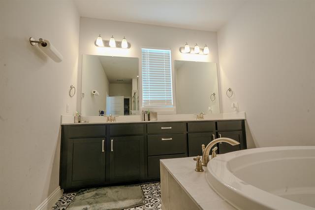 Building Photo - 2130 Argolis Dr