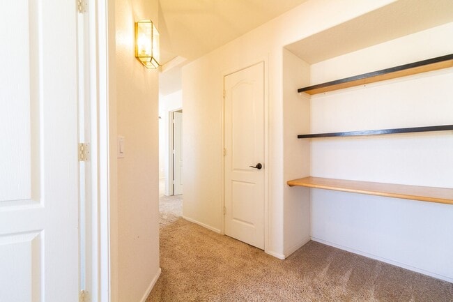 Building Photo - Discover Your Dream Home with a Fantastic Floorplan!