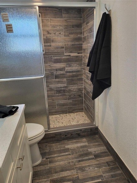 Building Photo - 4650 Cove Cir