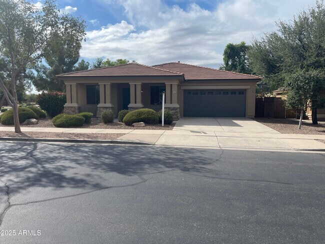 Primary Photo - 18785 E Kingbird Dr