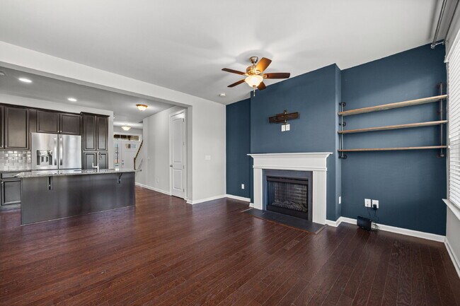 Building Photo - Move-In Ready Fort Mill Townhome with Garage, Hardwood Floors & Fresh Updates!