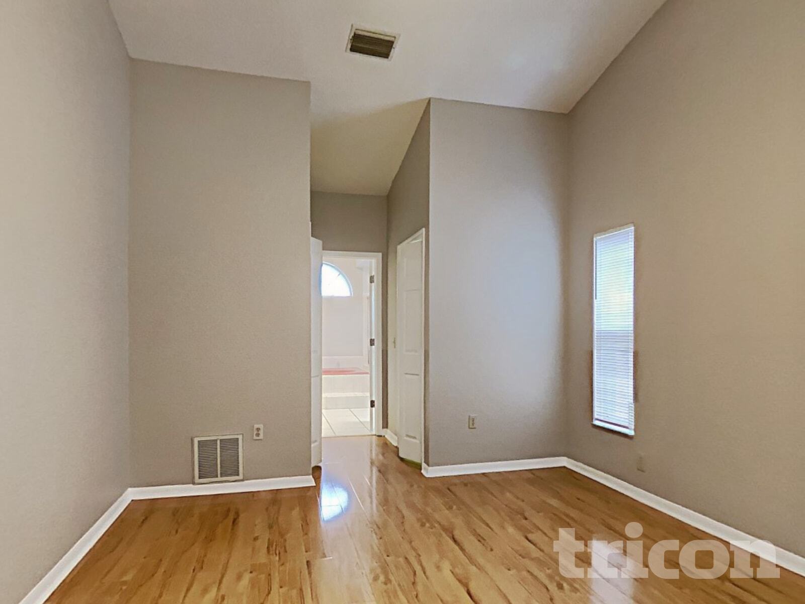 Building Photo - 14638 Coronado Dr