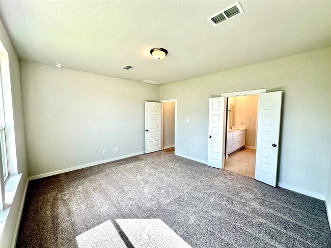 Building Photo - 21619 Flannel Bush Ln