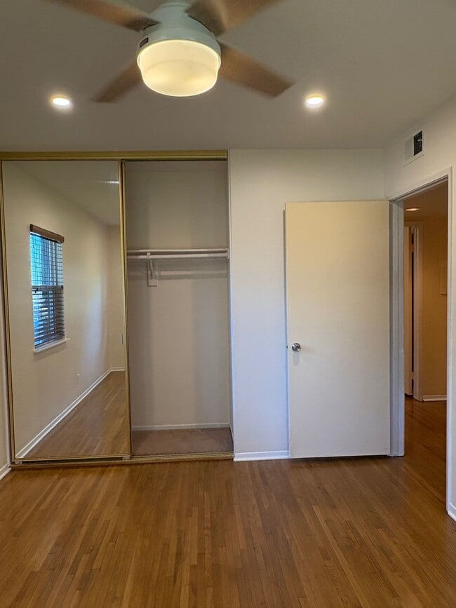 Building Photo - 5874 Bowcroft St