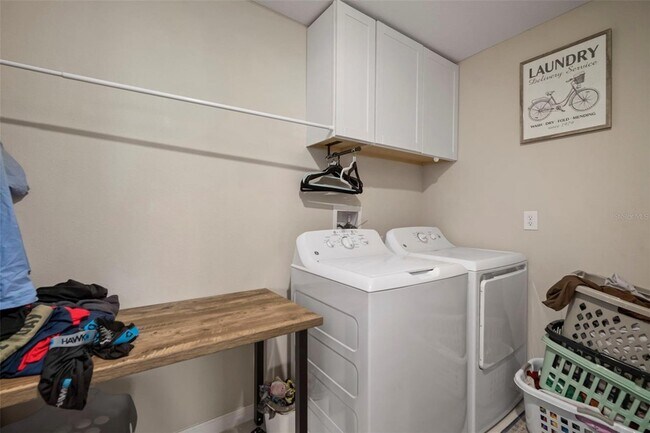 Building Photo - 5430 Blue Azure Dr
