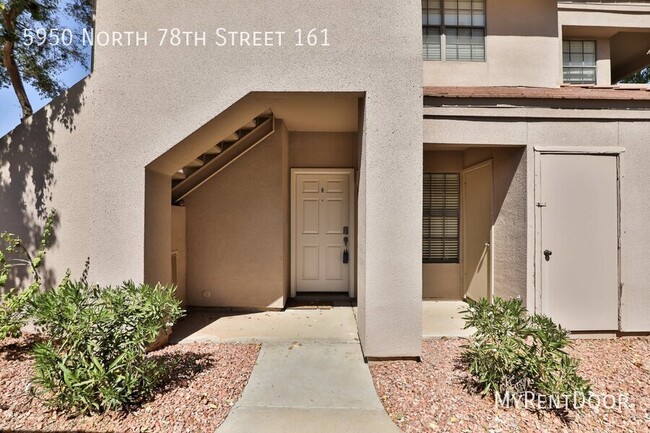 Building Photo - Stunning 3-Bedroom Condo -MOVE IN SPECIAL!...