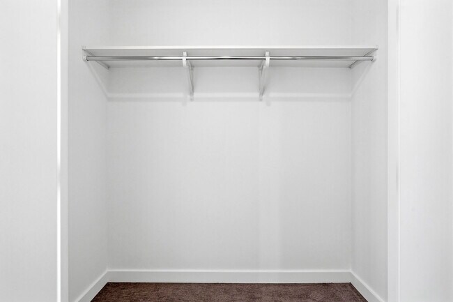 Building Photo - 400 Central Ave