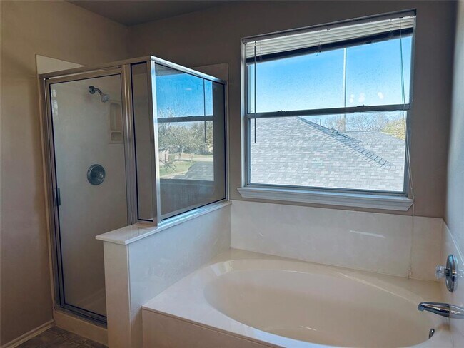 Building Photo - 1328 Kenneys Way