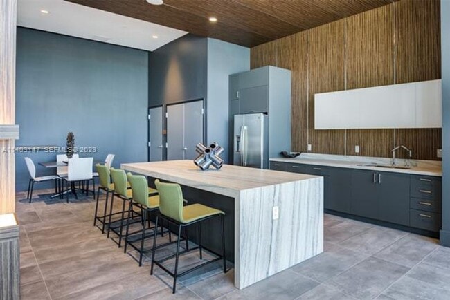 Building Photo - 3170 SW 22nd St