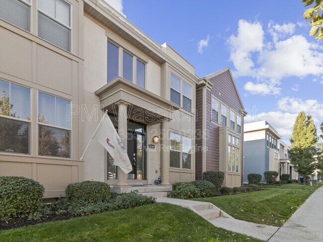 Building Photo - 4721 W Zig Zag Rd