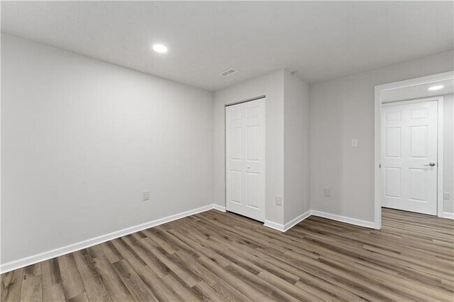 Building Photo - 5103 Spruce Rd