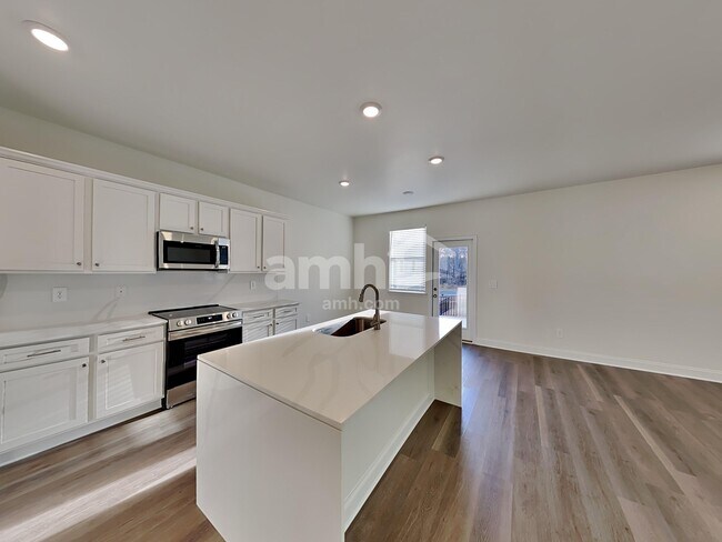 Building Photo - 3535 Shane Hill Rd SW