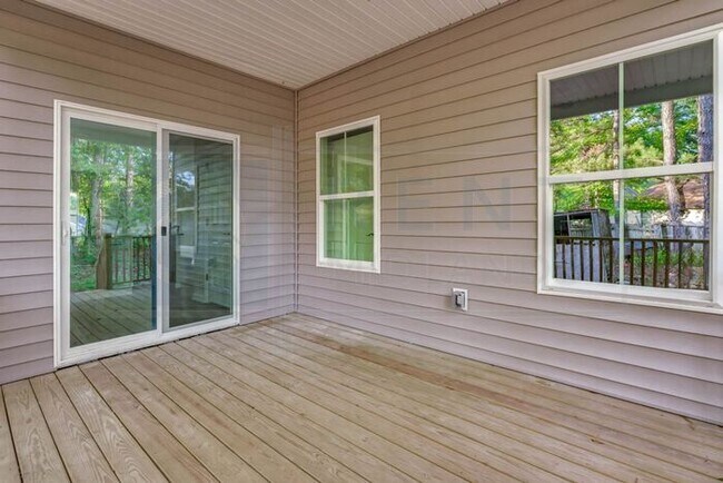 Building Photo - Newly built 3 bedroom, 2 bath Home