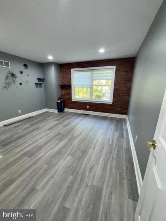 Building Photo - 122 Whiteland Hills Cir