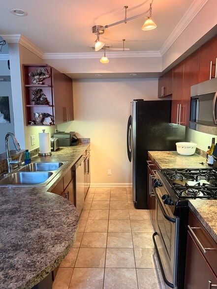 Building Photo - 155 Virginia Ave